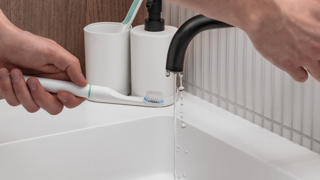 Rankinis, elektrinis ar bioelektrinis? Sužinok, kuris dantų šepetėlis geriausiai tinka tavo burnos higienai ir sveikatai.