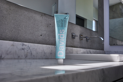 Davids premium toothpaste / spearmint