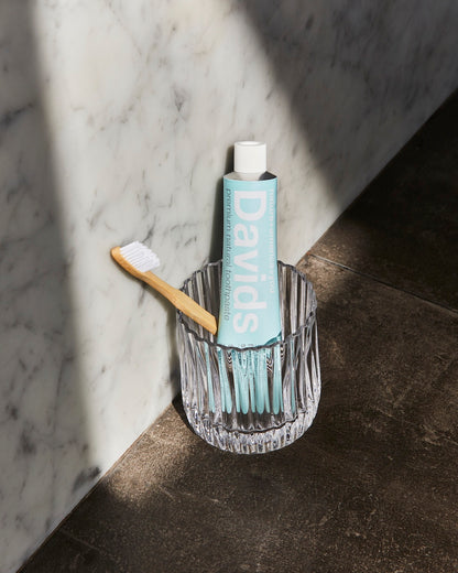 Davids premium toothpaste / spearmint