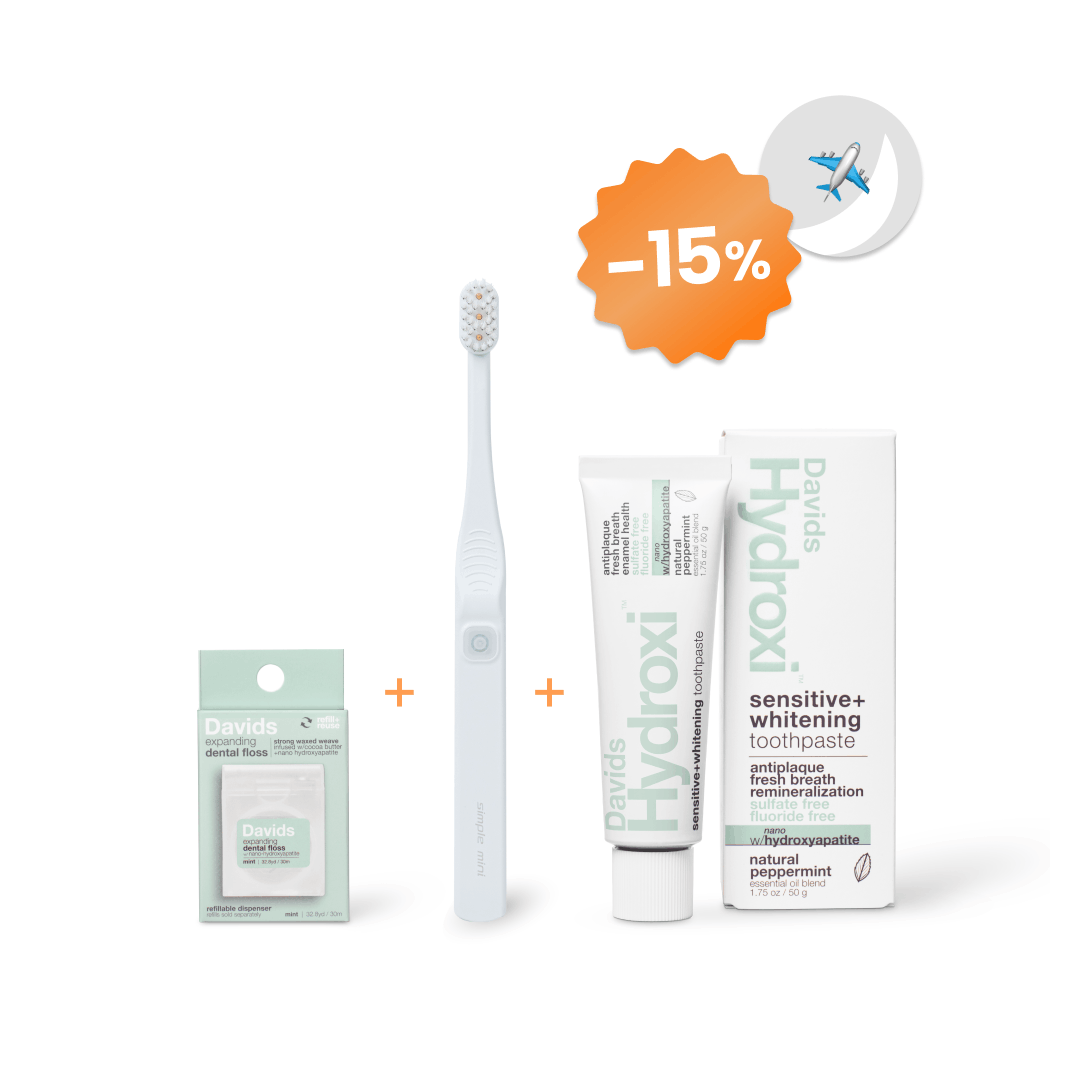 Kelioninis dantų priežiūros rinkinys. Tromatz Mini bioelektrinis dantų šepetėlis, Davids Hydroxi™ dantų pasta su nano hidroksiapatitu, Davids Hydroxi™ besiplečiantis dantų siūlas.