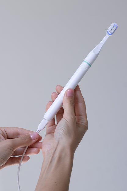 Tromatz Pro bioelektrinis dantų šepetėlis, įkraunamas.